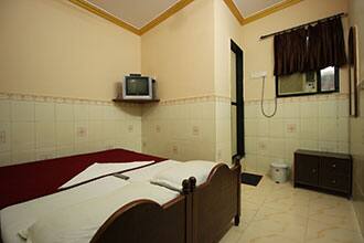 GOOD LUCK HOTEL, Mumbai 3